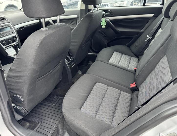 Škoda Octavia 12