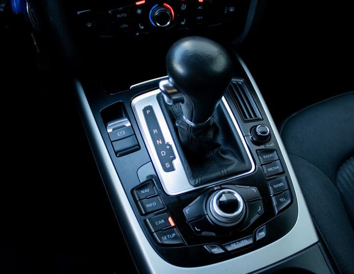 Audi A4 16