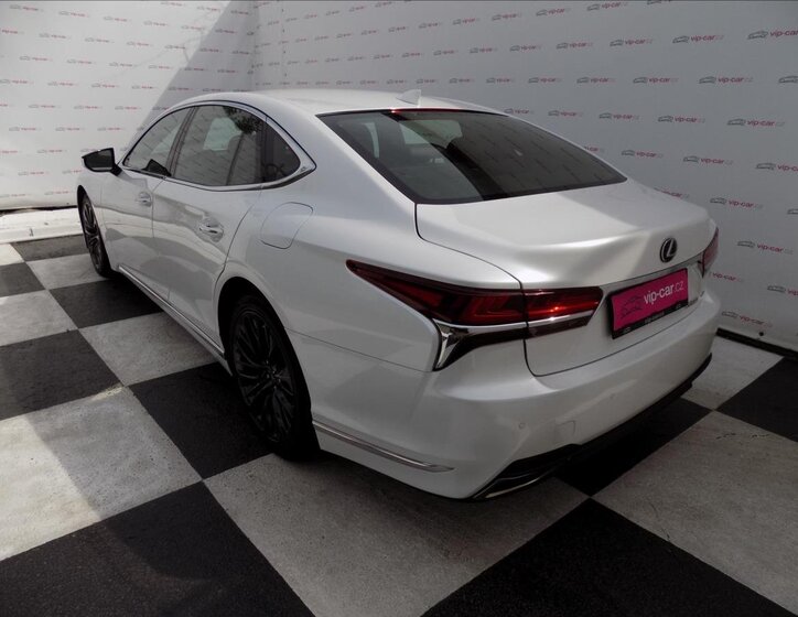 Lexus LS 500 3