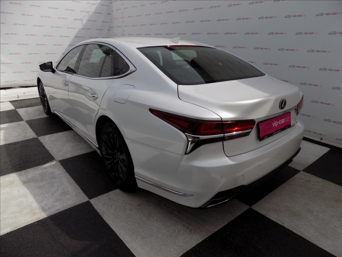 Lexus LS 500