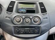 Mitsubishi Grandis 10
