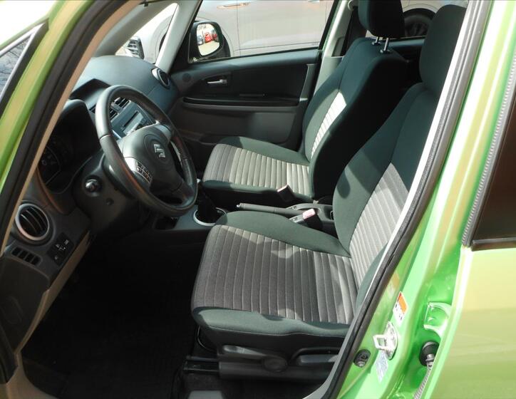 Suzuki SX4 15