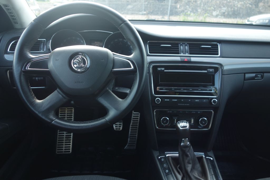 Škoda Superb