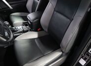 Toyota Land Cruiser 9