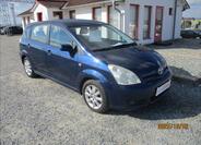 Toyota Corolla Verso 1