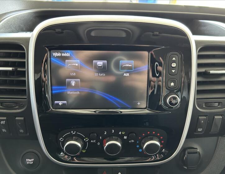 Renault Trafic 18