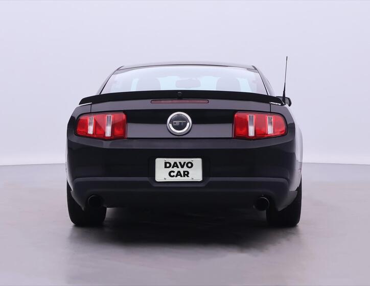 Ford Mustang 6