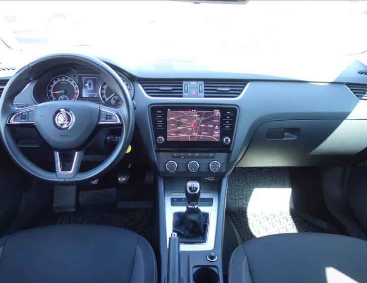 Škoda Octavia 16