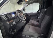 Toyota ProAce 9