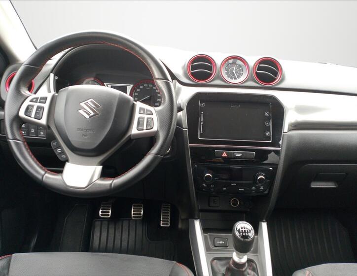 Suzuki Vitara 9