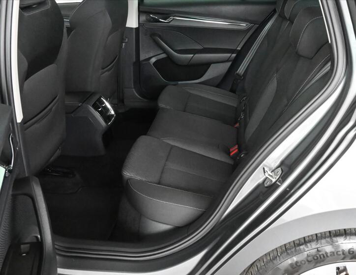 Škoda Octavia 10