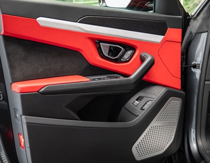 Lamborghini Urus 7