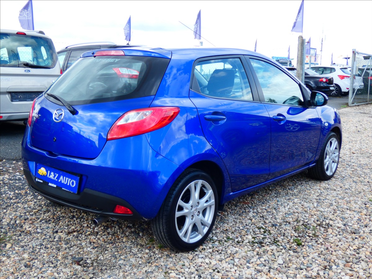 Mazda 2