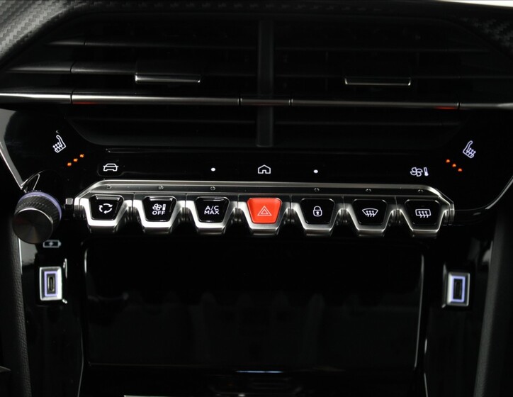Peugeot 208 17
