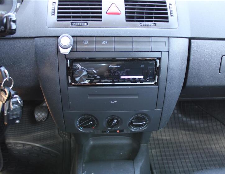 Škoda Fabia 18