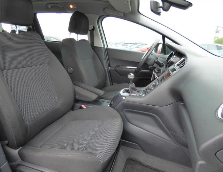 Peugeot 5008 39