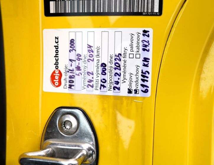 Porsche Cayman 17
