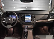 Volvo XC90 13