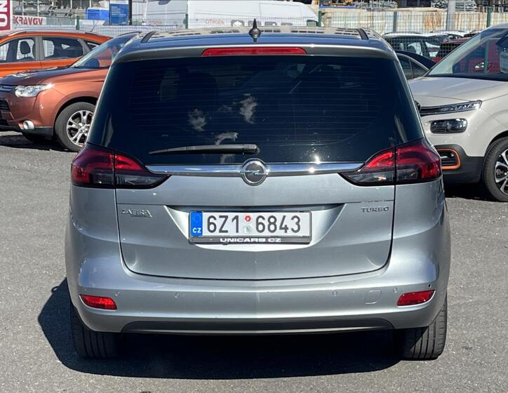 Opel Zafira 6