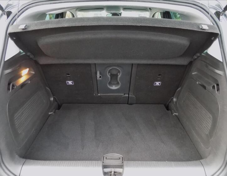 Opel Crossland X 29