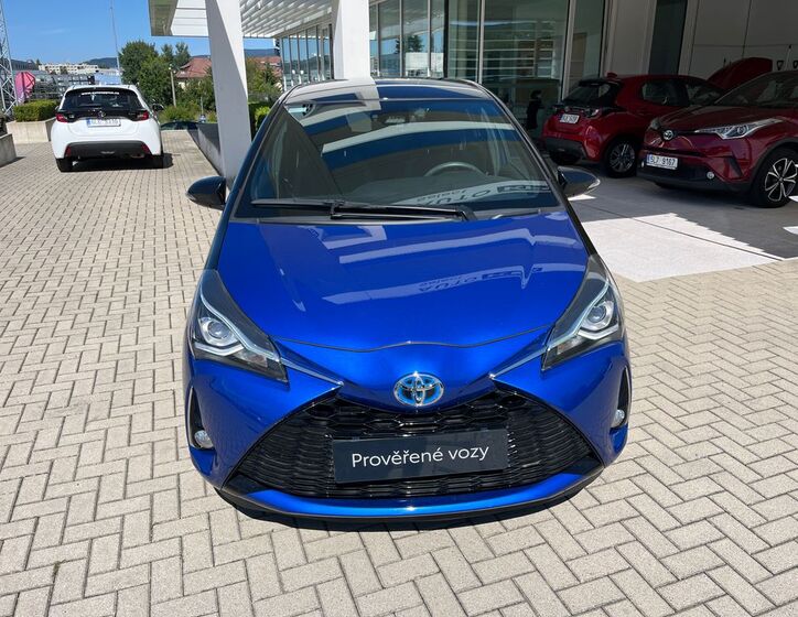 Toyota Yaris 9