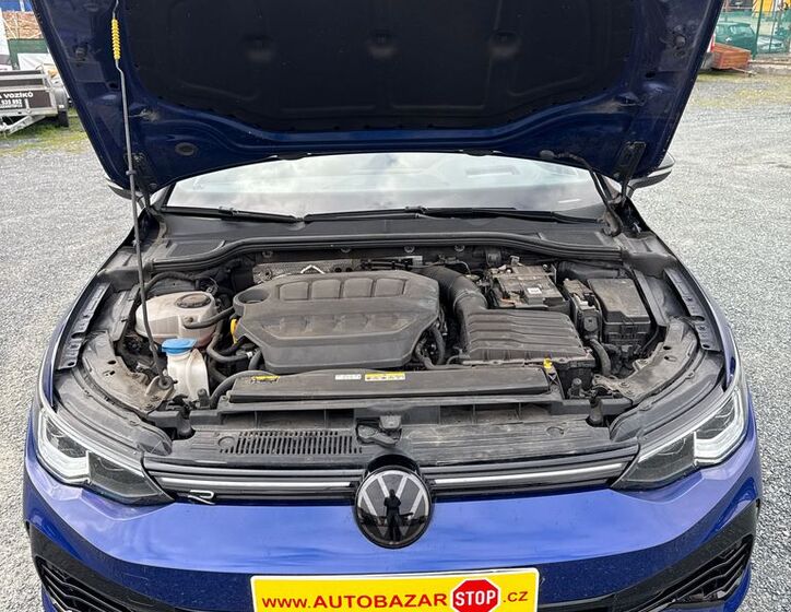 Volkswagen Golf 30