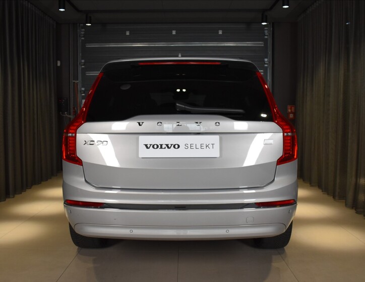 Volvo XC90 5