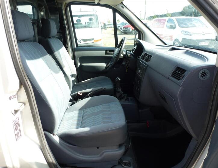 Ford Transit Connect 23