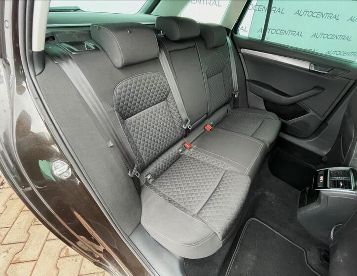Škoda Superb 25