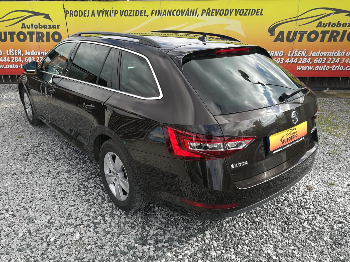 Škoda Superb