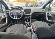Peugeot 2008 4