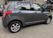 Suzuki Swift 12
