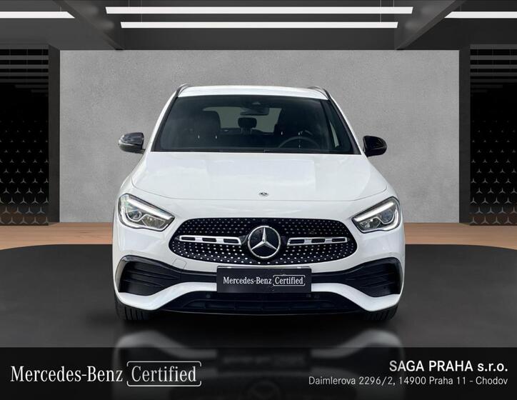 Mercedes-Benz GLA 8