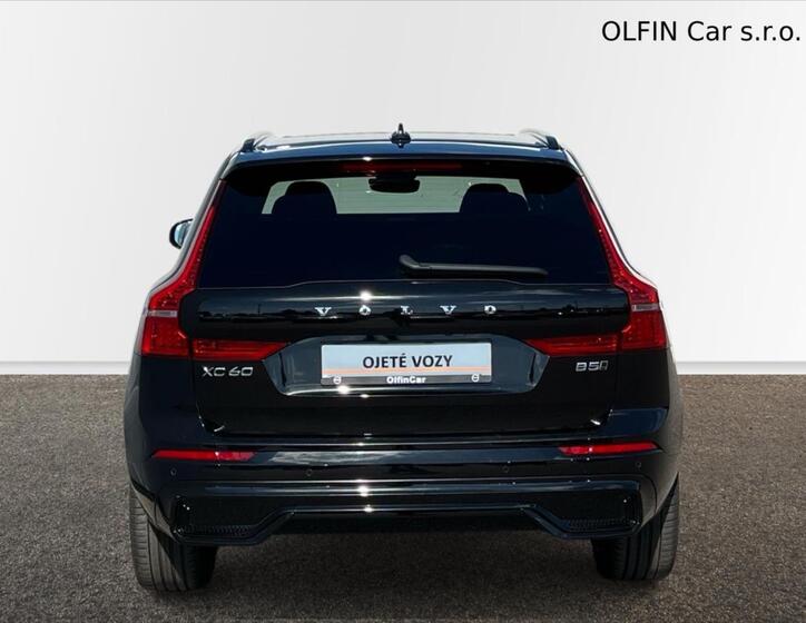 Volvo XC60 8