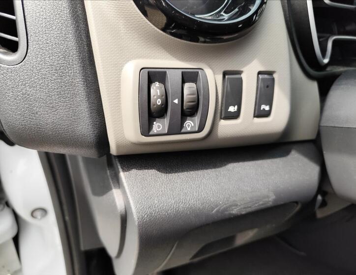 Renault Trafic 17