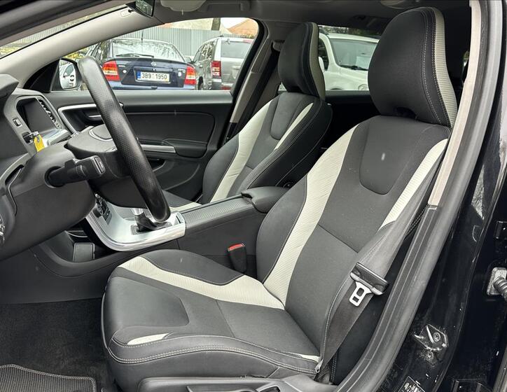 Volvo V60 21