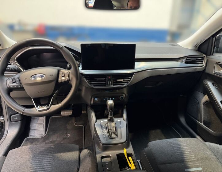 Ford Focus 10
