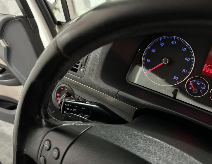 Volkswagen Touran 10