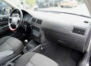 Volkswagen Golf 25