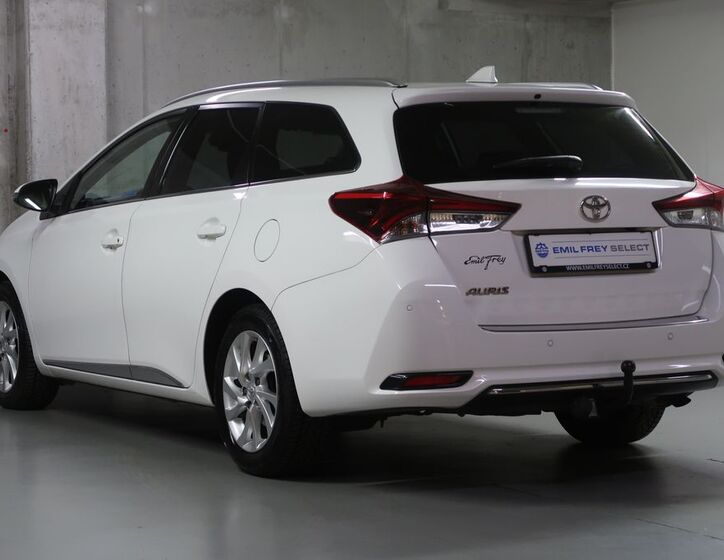 Toyota Auris 7