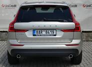 Volvo XC60 4