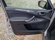 Ford S-MAX 19