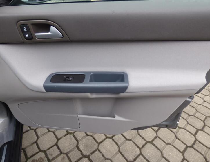 Volvo V50 34