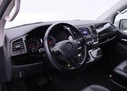 Volkswagen Multivan 26
