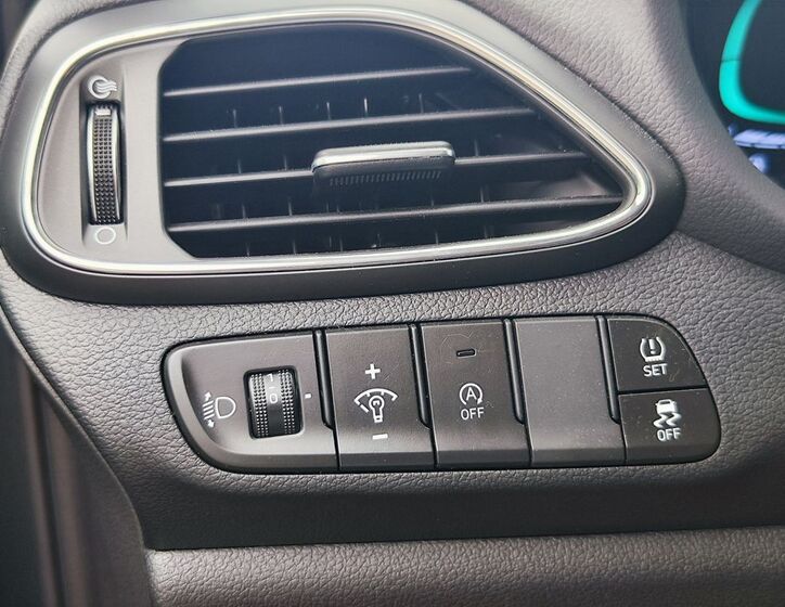Hyundai i30 27
