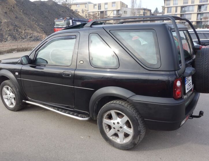 Land Rover Freelander 9