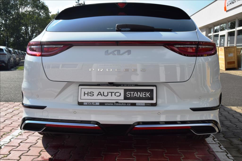 KIA ProCeed