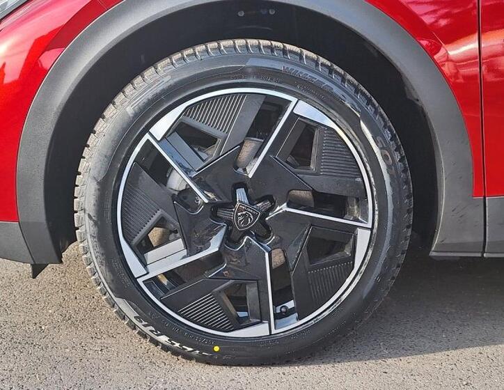 Peugeot 408 7