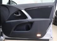 Toyota Avensis 12