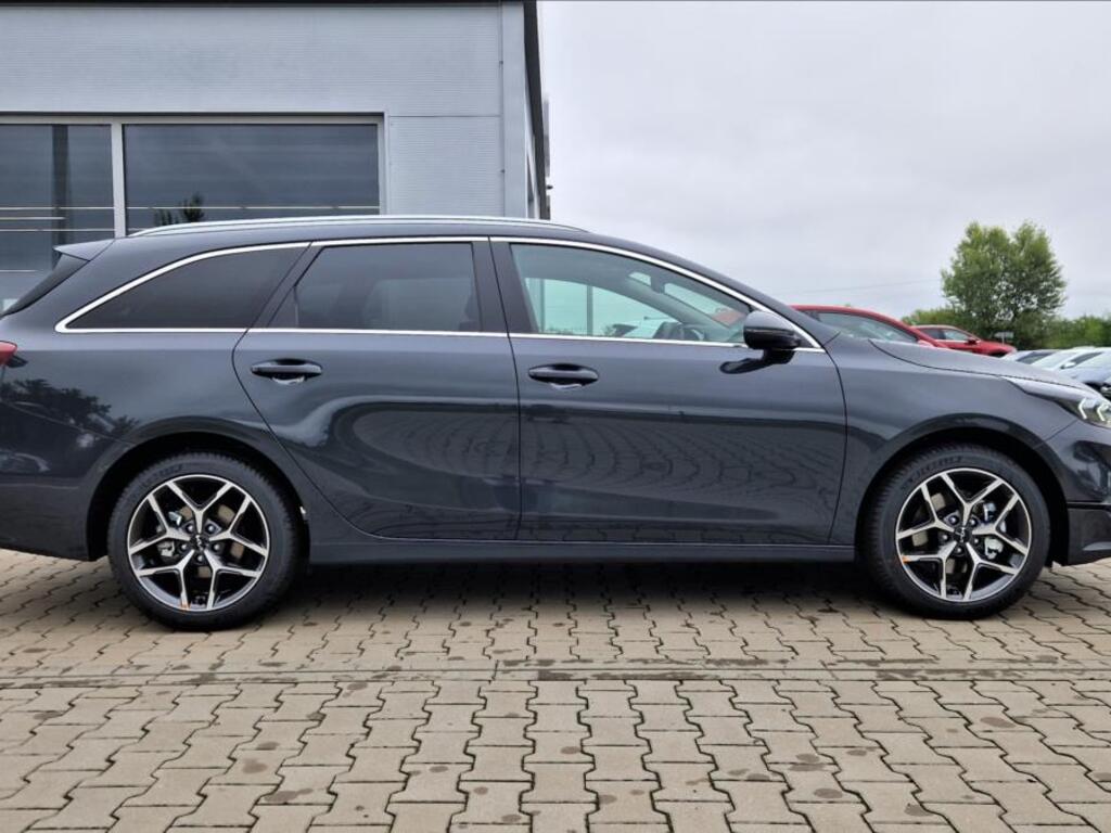 KIA Ceed 4